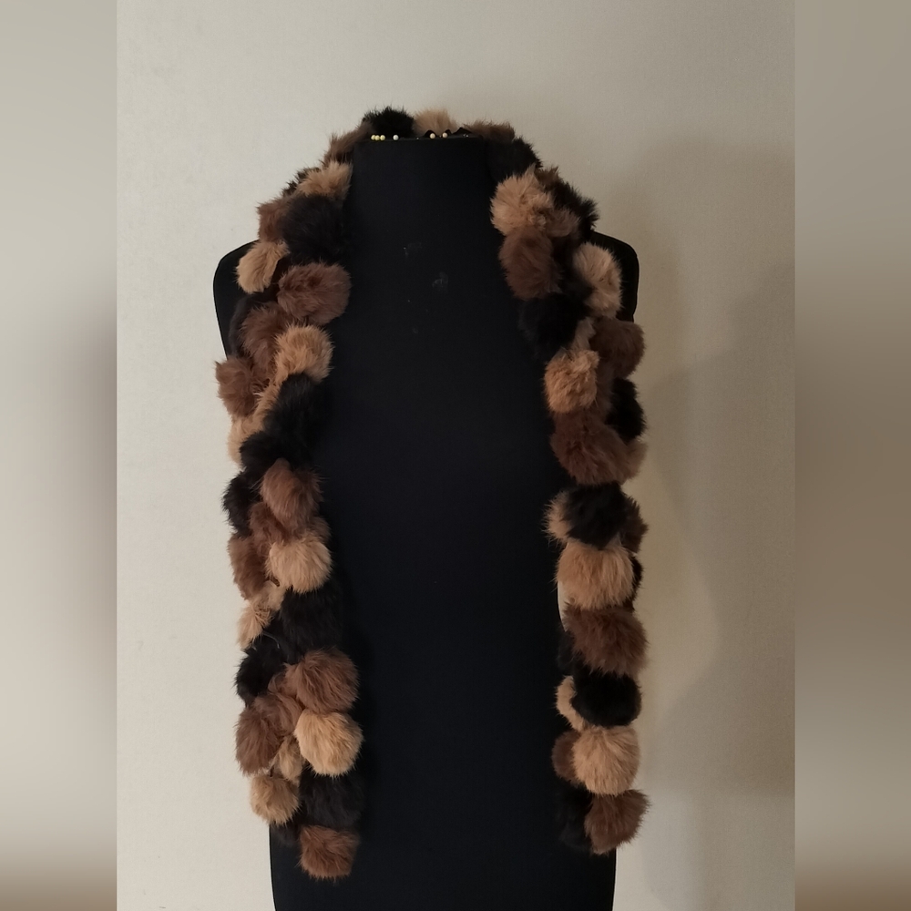 Chic Pom Pom Scarf